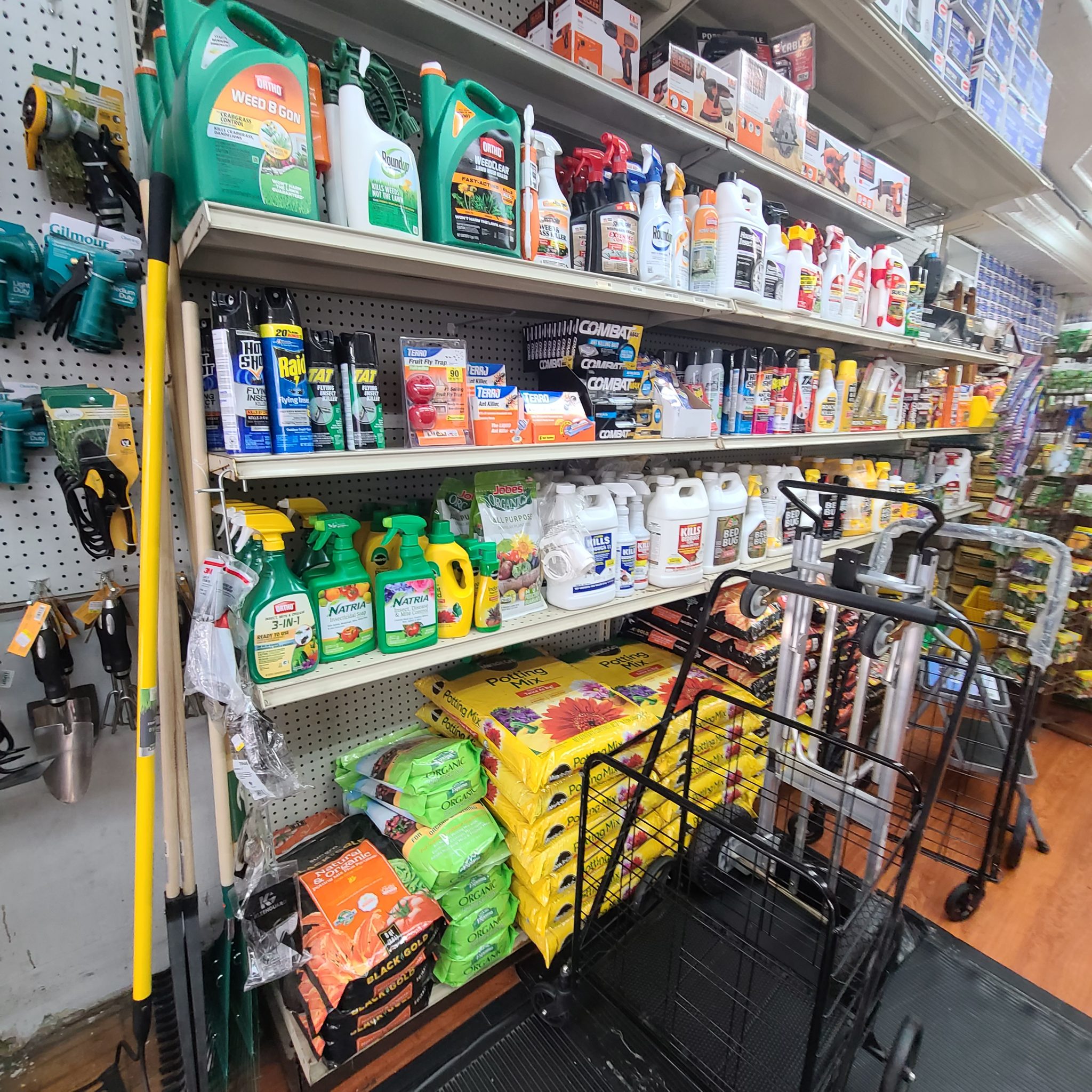 Novick Hardware