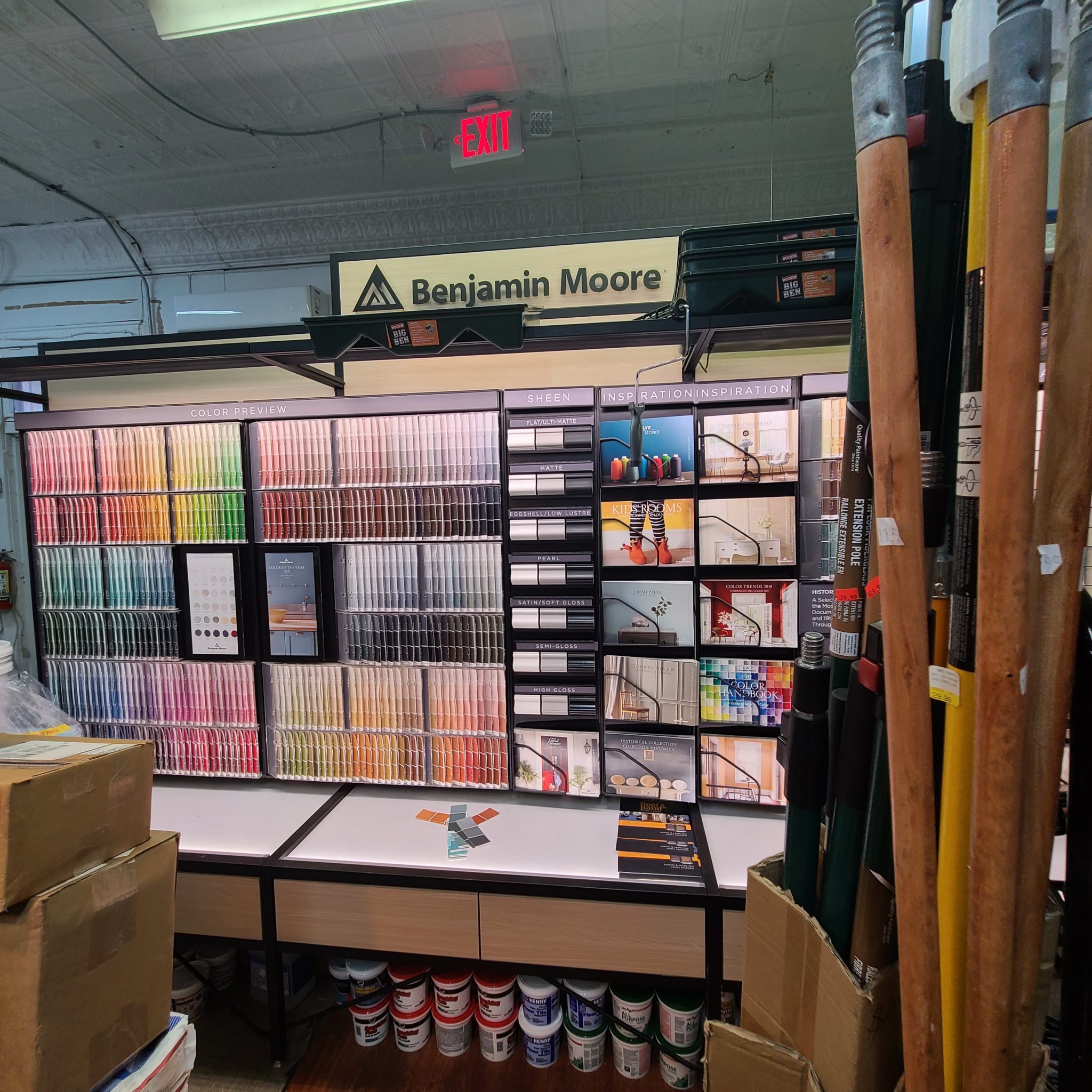 Novick Hardware